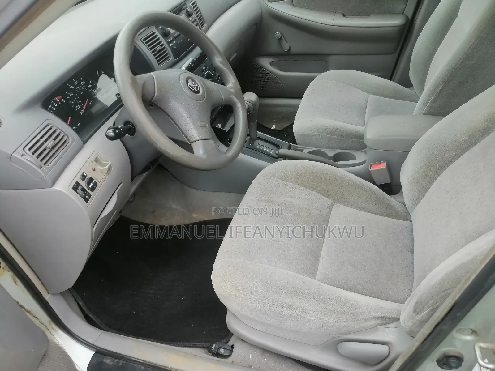 Toyota Corolla LE 2004 Silver
