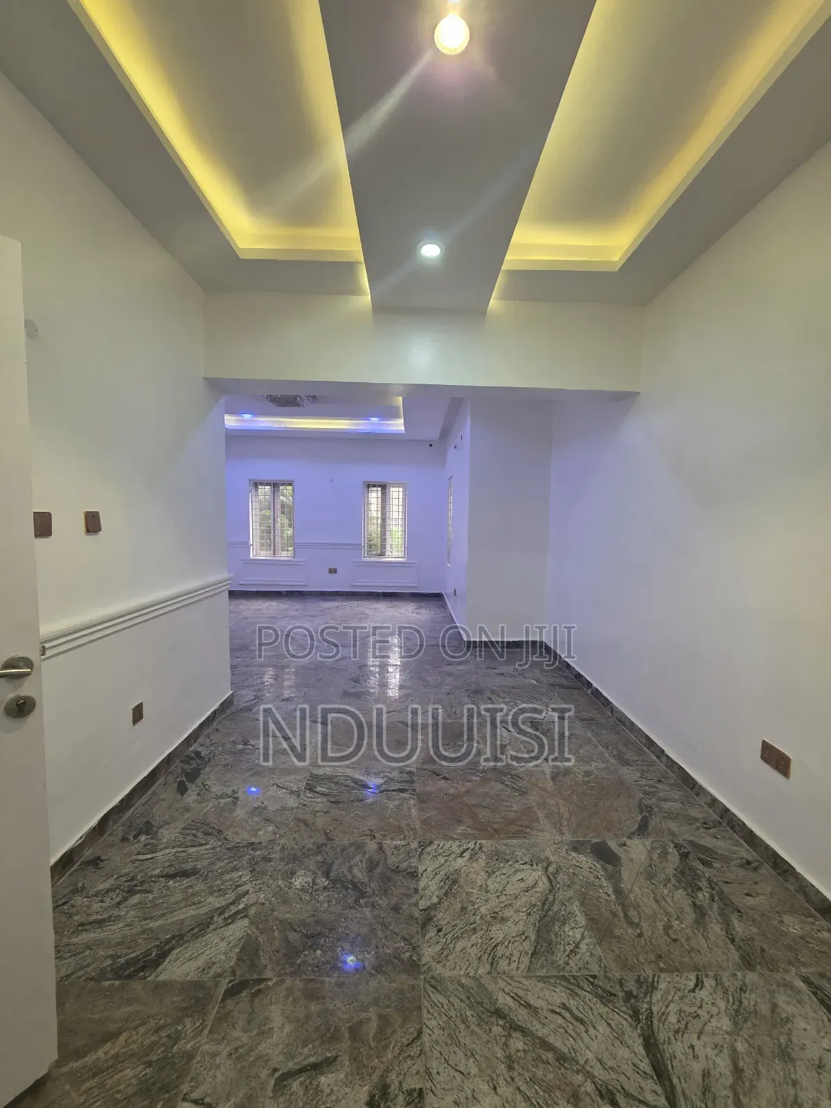 4bdrm Duplex in Jahi By Gilmore for sale