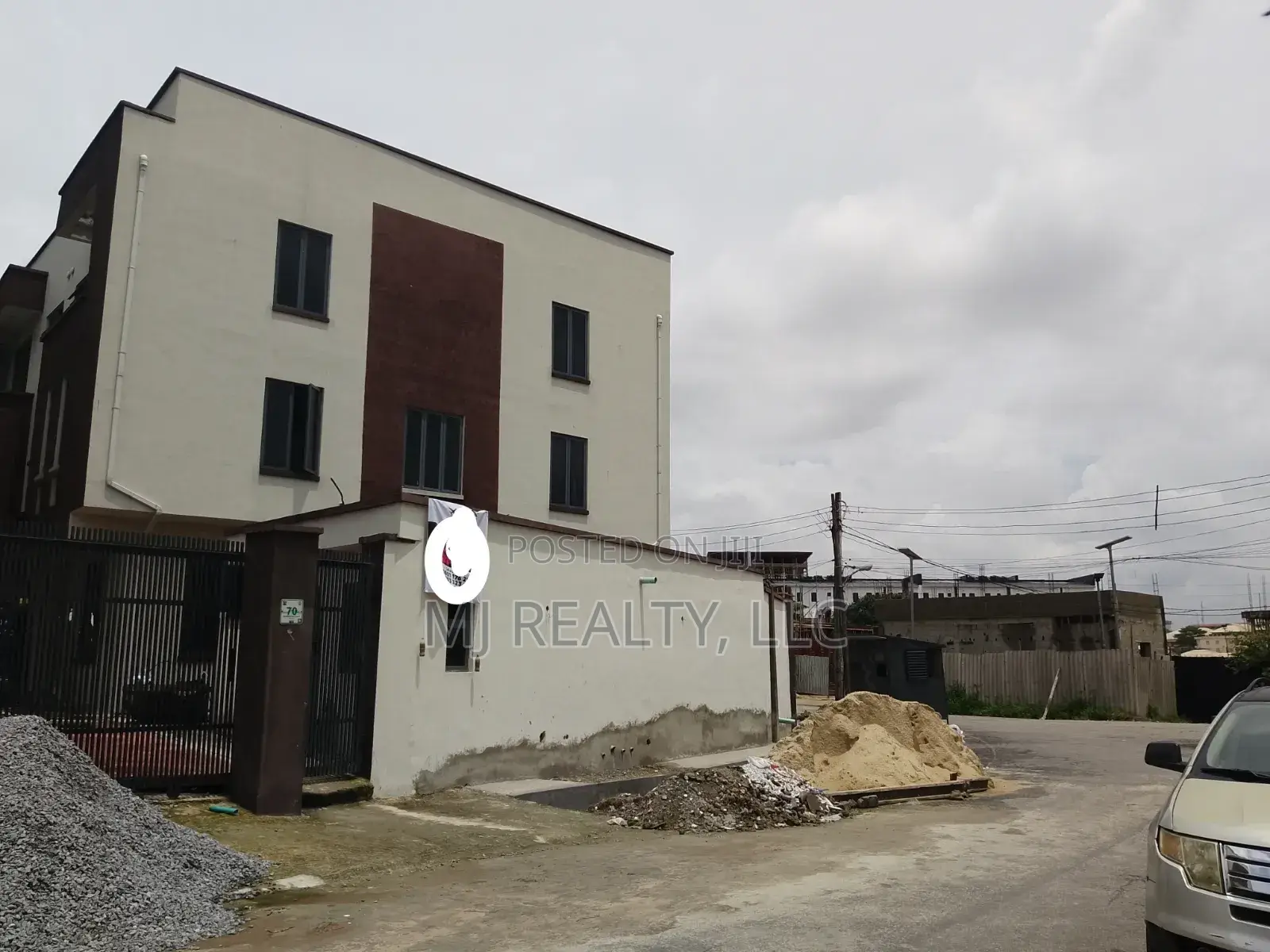 4bdrm Duplex in Awuse Estate, Opebi for sale