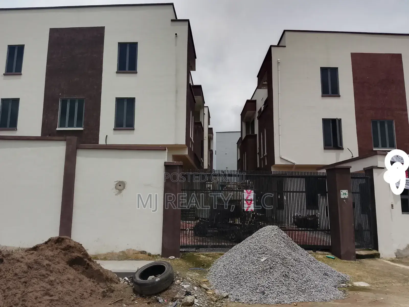 4bdrm Duplex in Awuse Estate, Opebi for sale