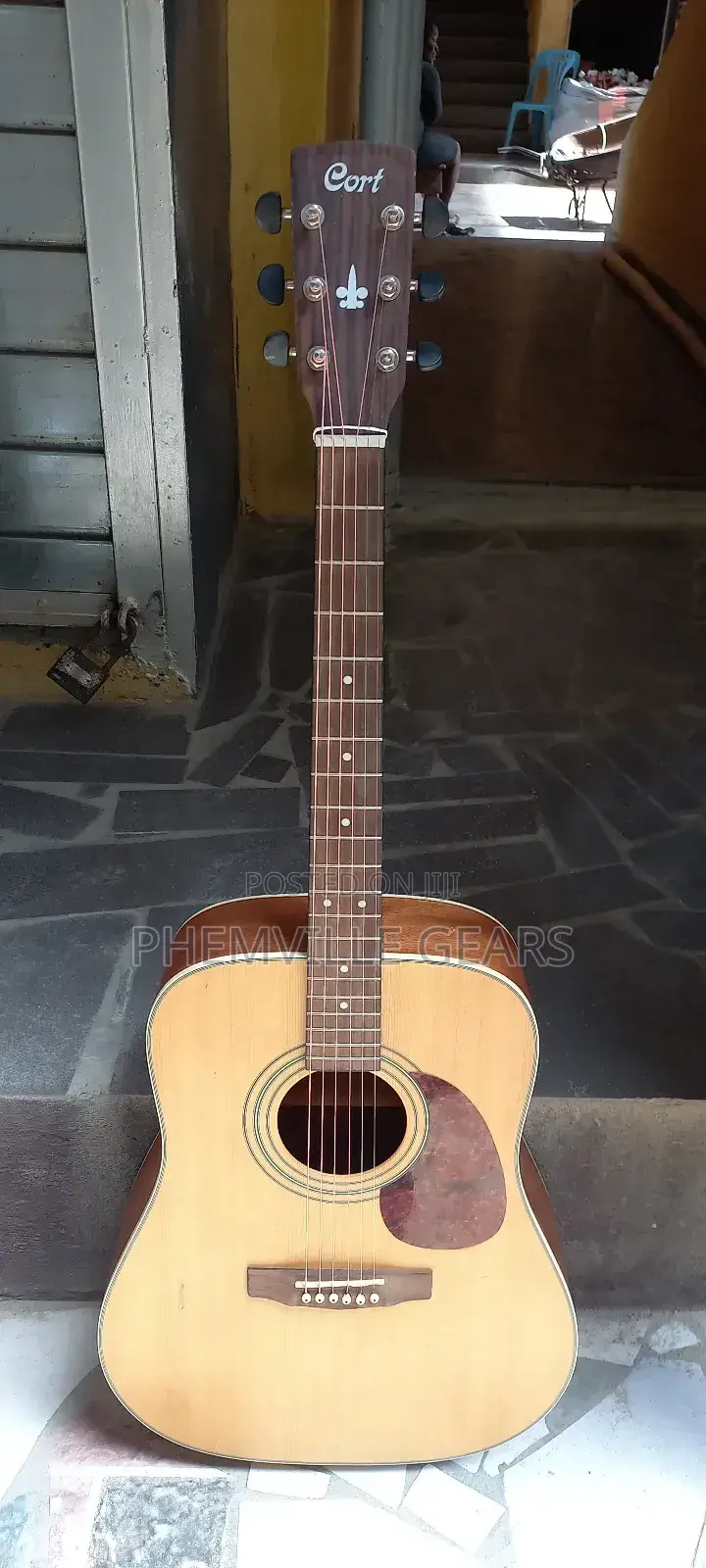 Original Uk Used Cort Semi Acoustic Guitar