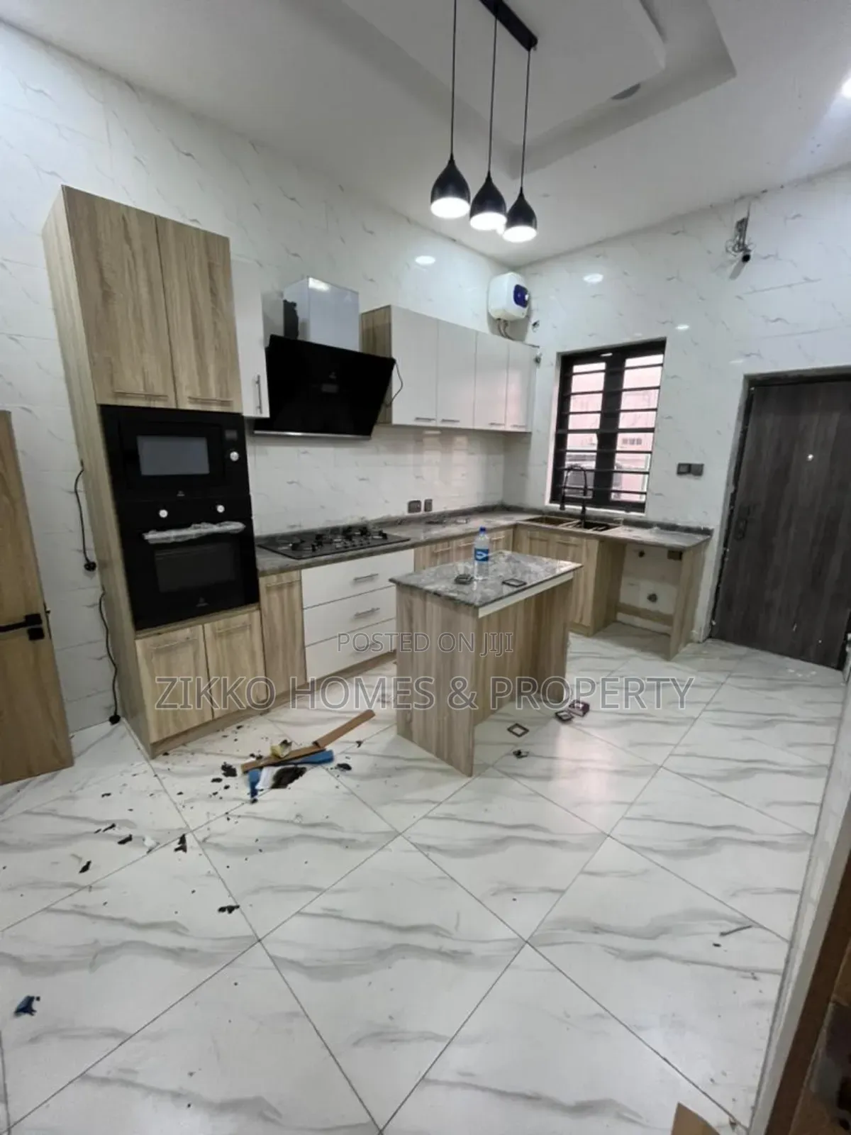 4bdrm Duplex in Orchid Road, Lekki for sale