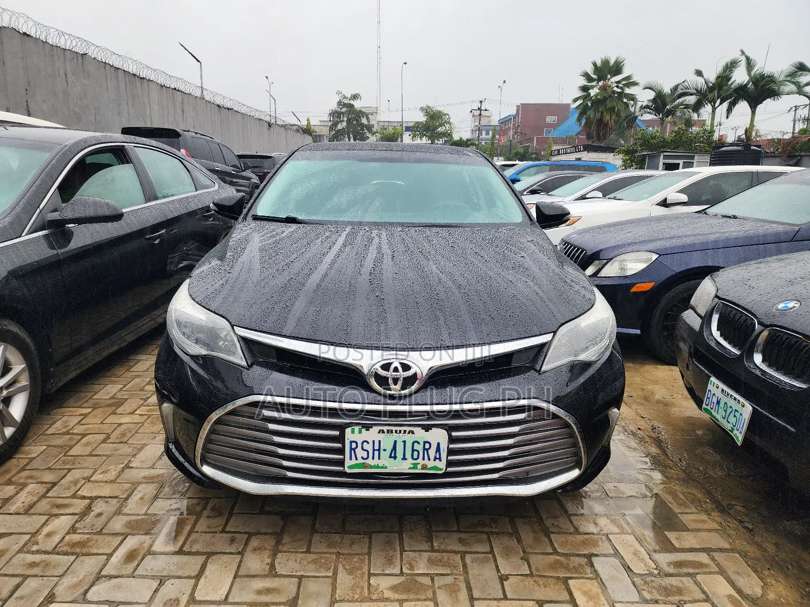Toyota Avalon XLE 4dr Sedan (3.5L 6cyl 6A) 2014 Black