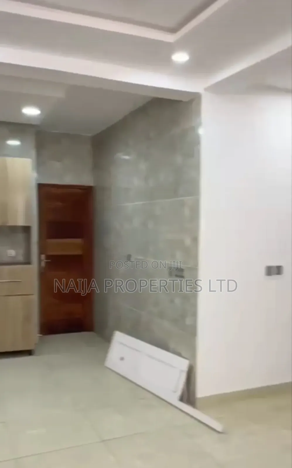 4bdrm Maisonette in Chisco-Ikate, Lekki for sale
