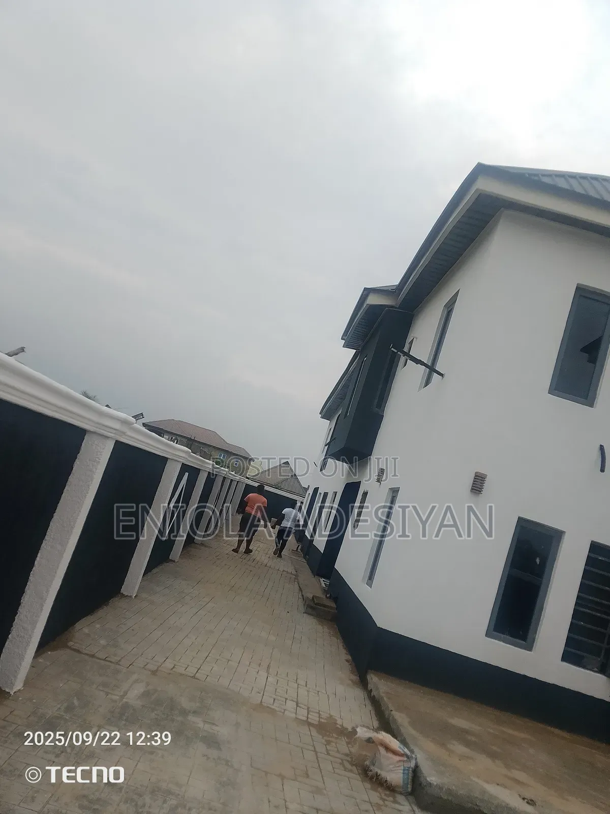 Furnished 2bdrm Block of Flats in Bomode Oku Dangote, Igbogbo for rent