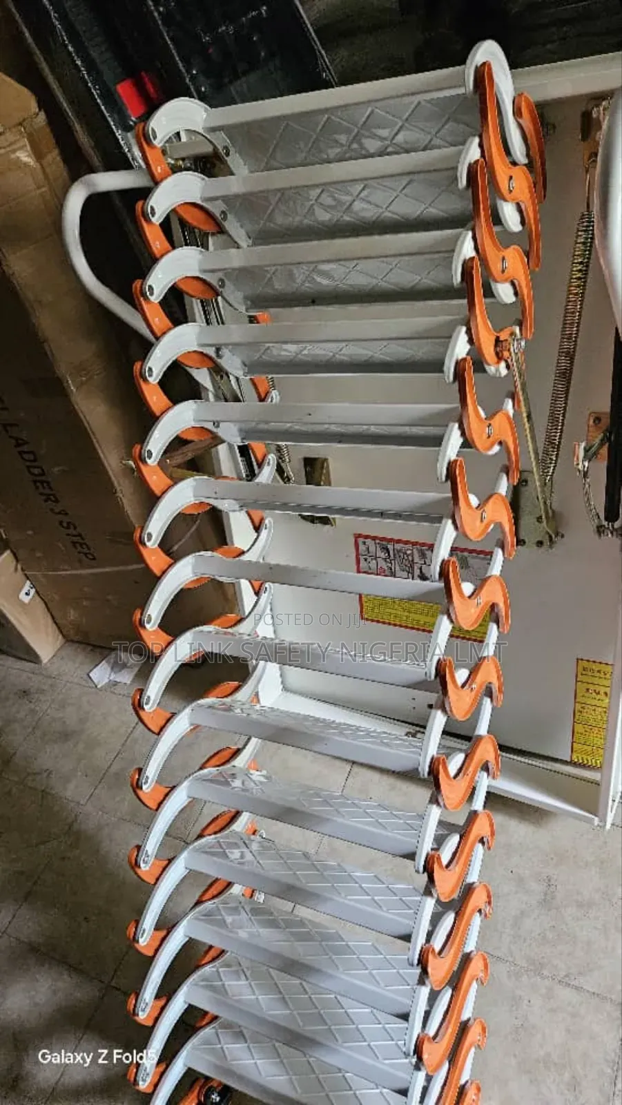 Hidden Ladder Pop or Ceiling 3.8 Meters