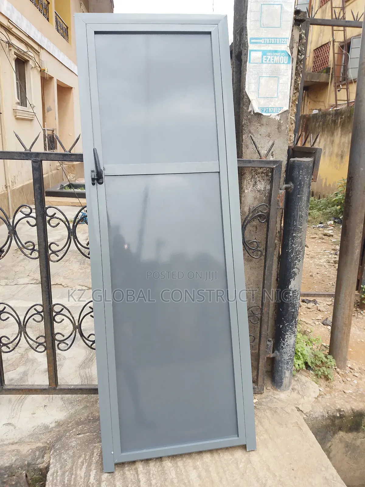 Aluminum Toilet Door