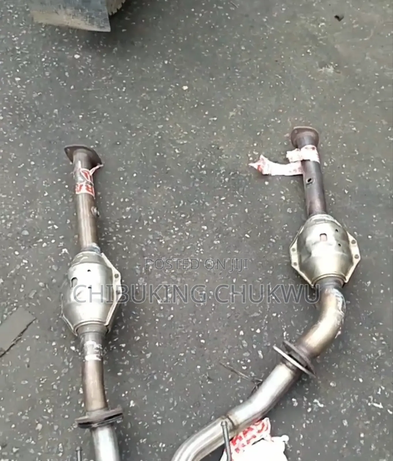 Lexus Lx570 Center Catalytic Exhaust Pot.