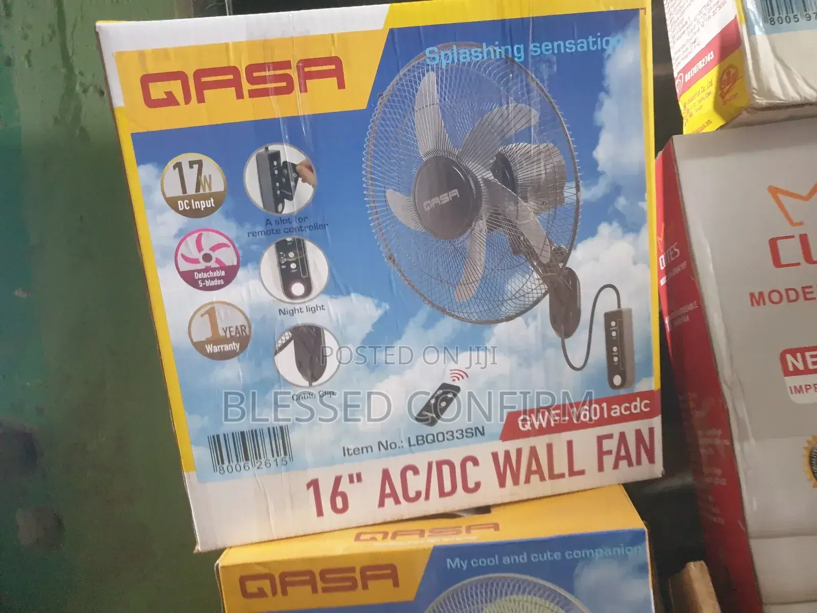 18" Brand New Gasa Solar Wall Fan