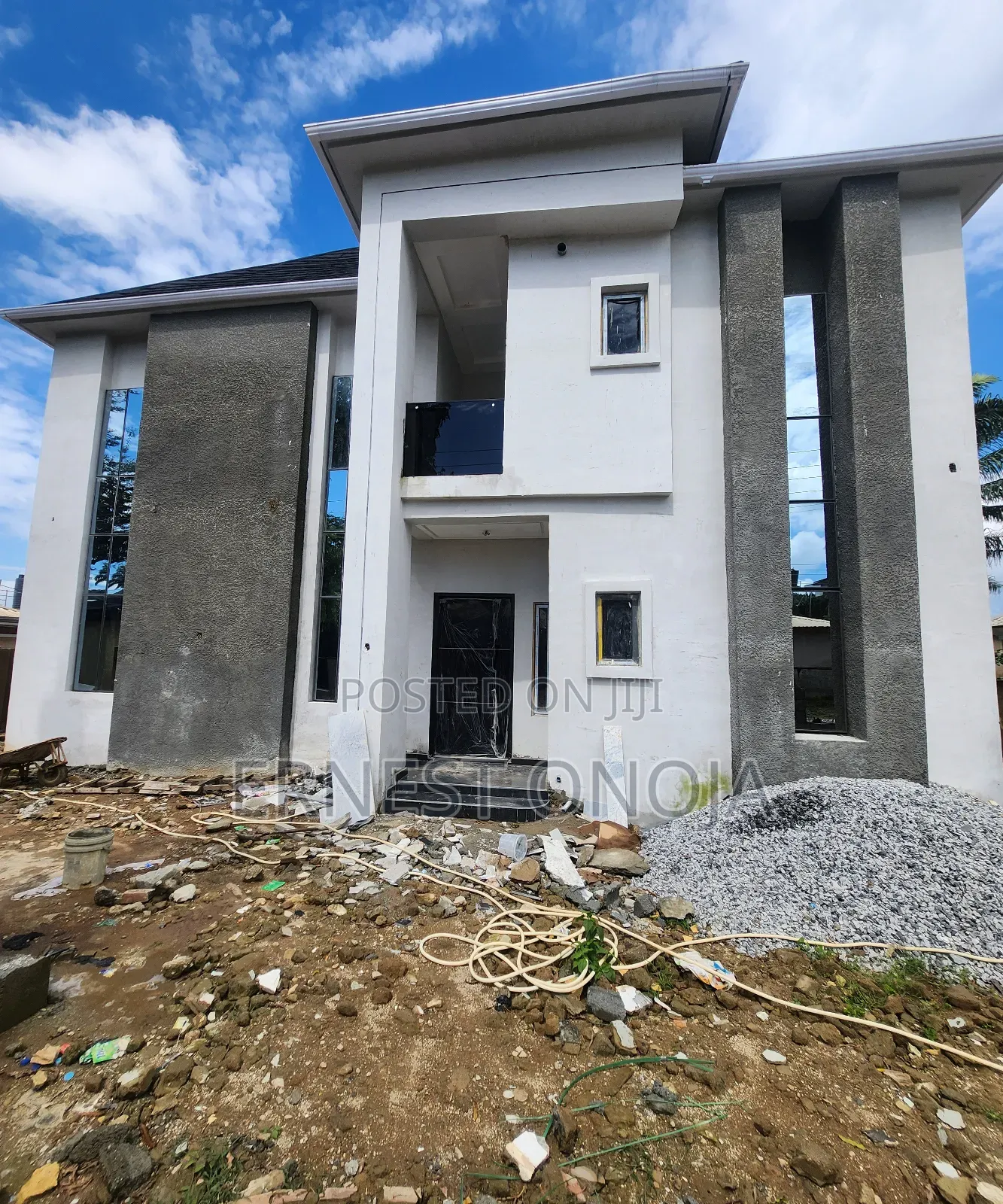 5bdrm Mansion in Gwarinpa Main for sale