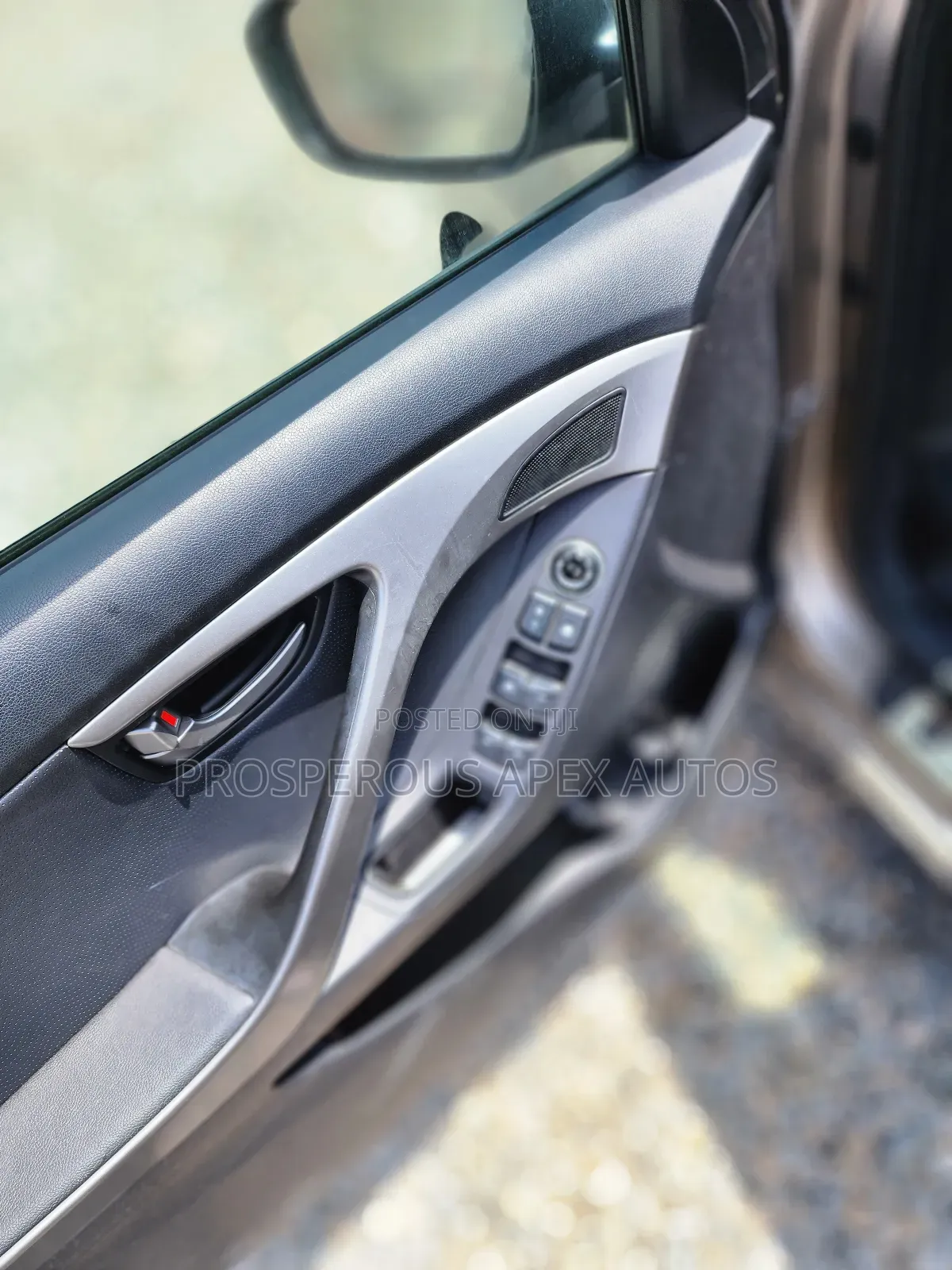 Hyundai Elantra Limited 2012 Gray