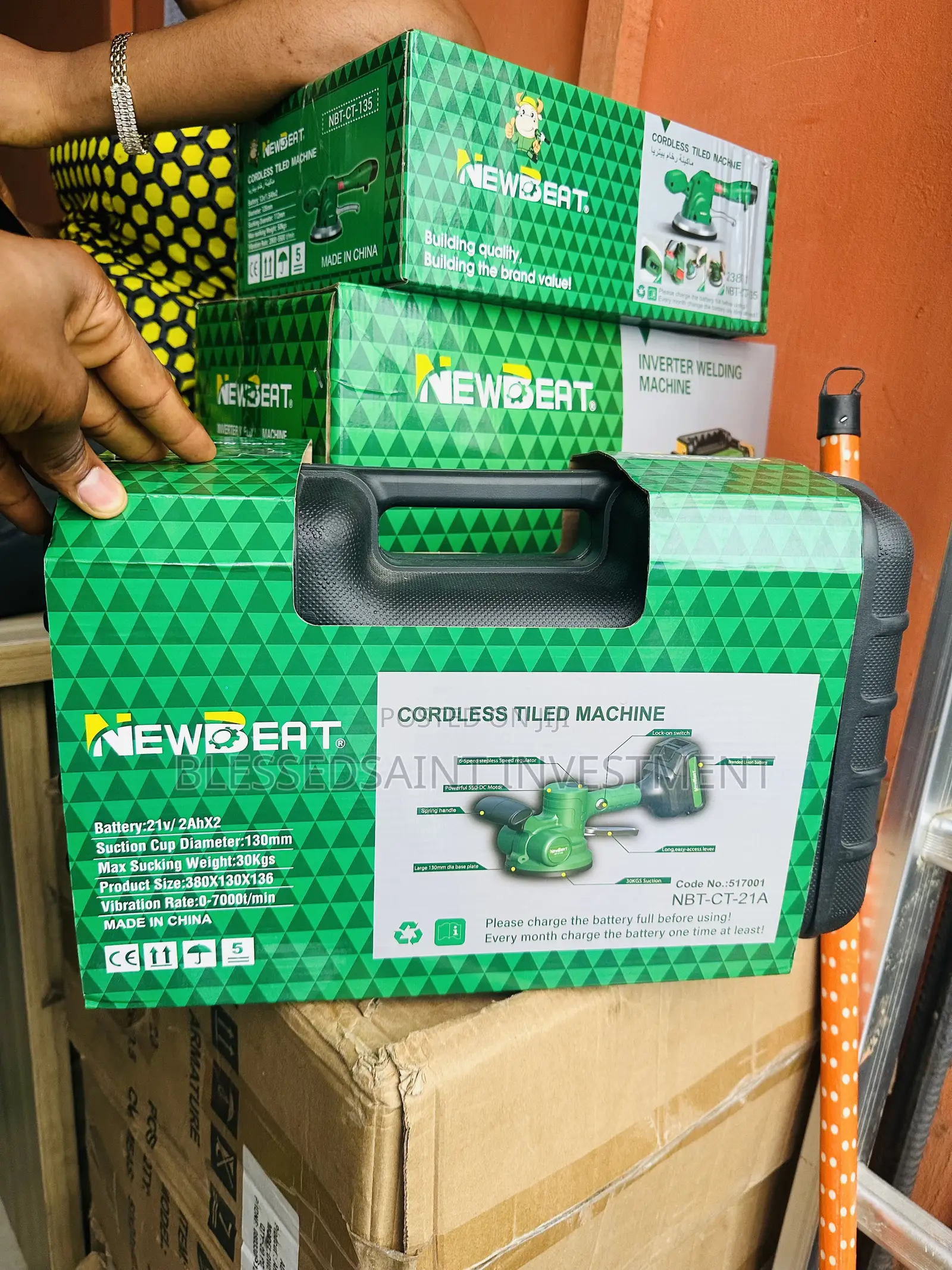 Cordless Tiled Machine