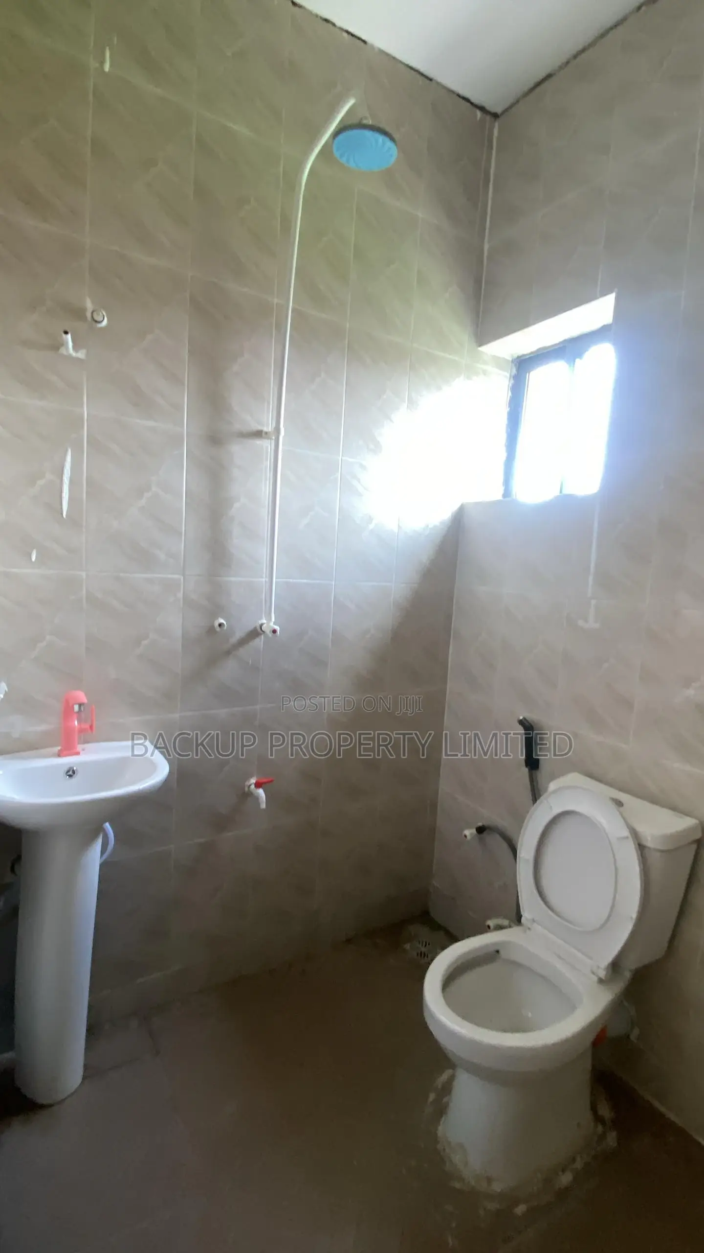 Mini Flat in Alagomeji for sale