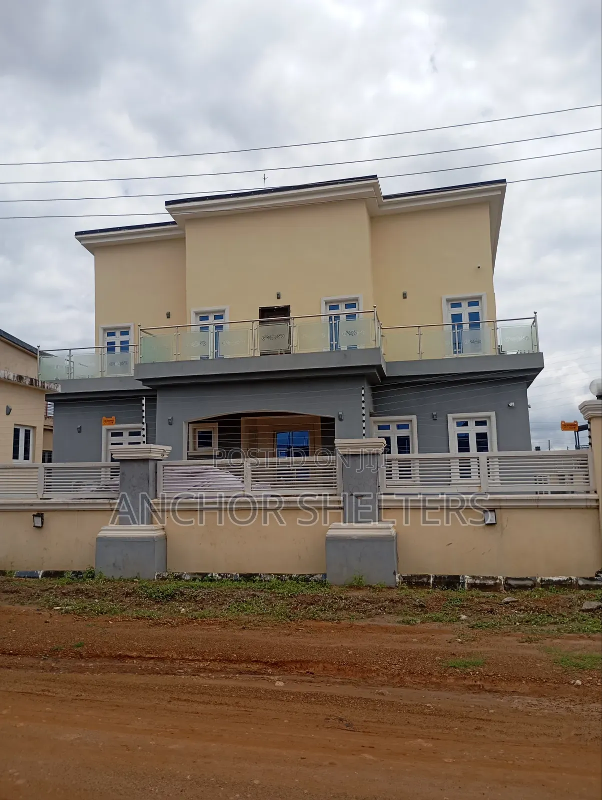 Furnished 4bdrm Penthouse in Seaman Metropolis, Lugbe District for sale
