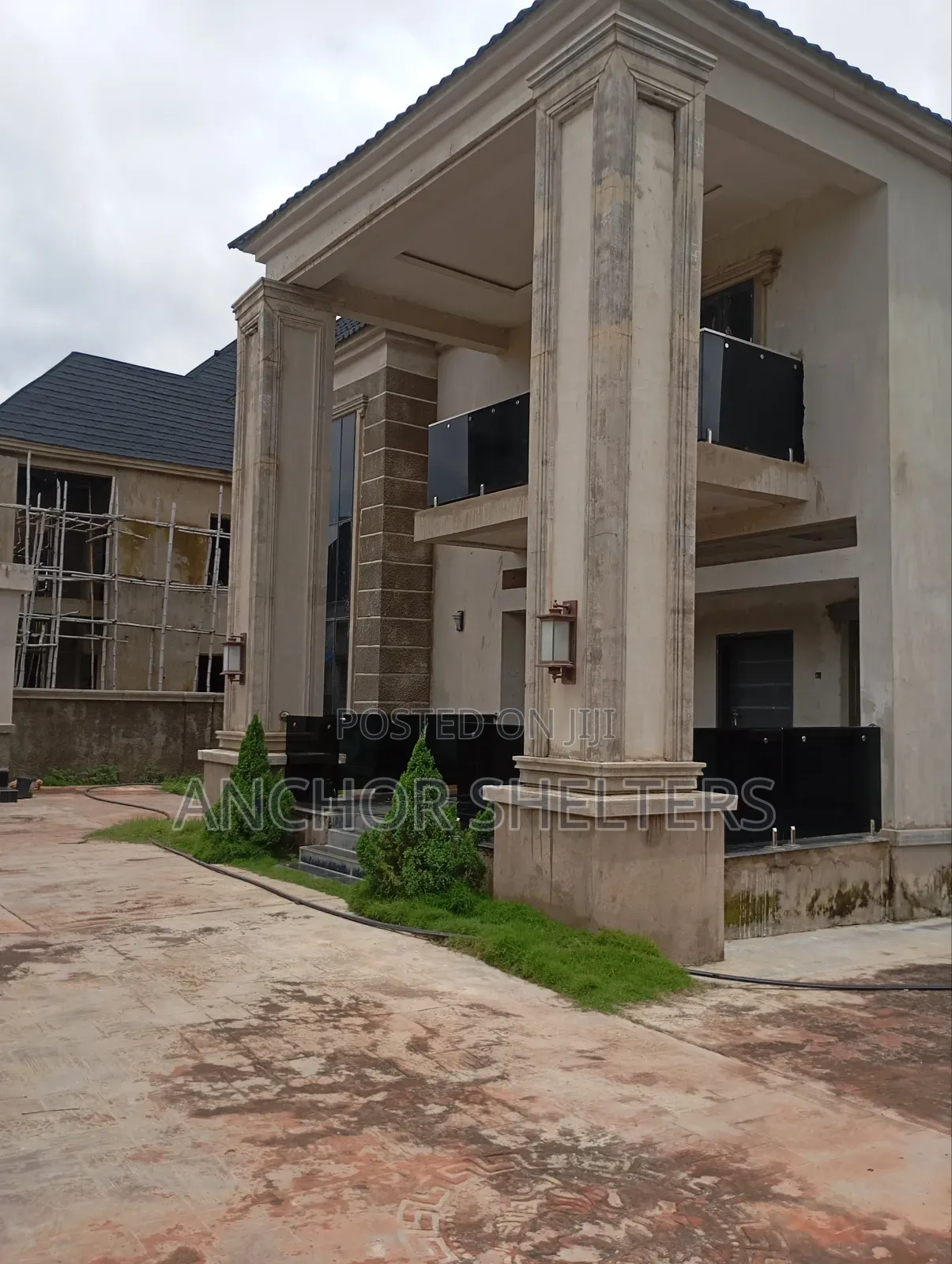 4bdrm Duplex in Seaman Metropolis, Lugbe District for sale