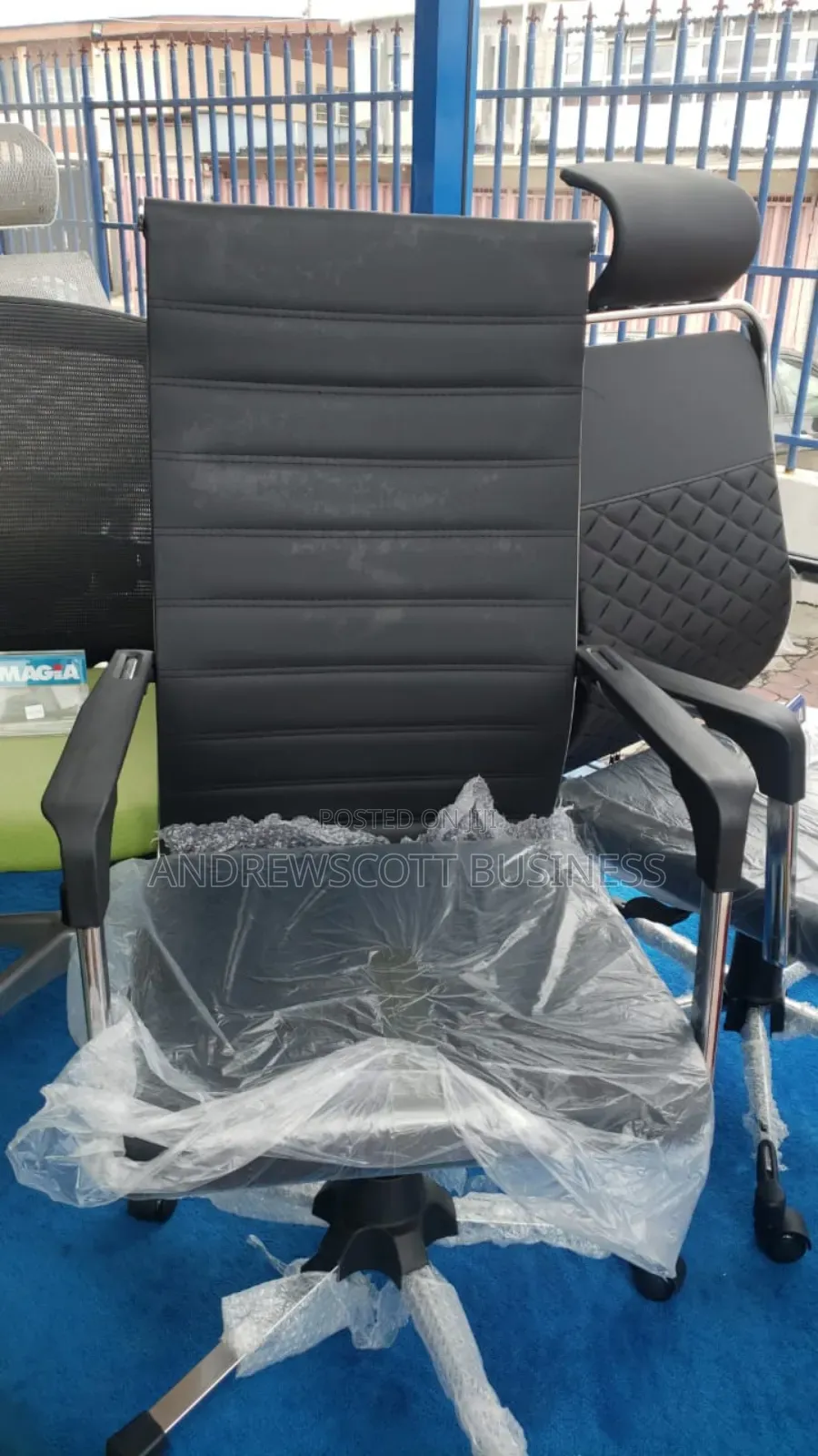 Brand New Sleek Office Swivel Chair