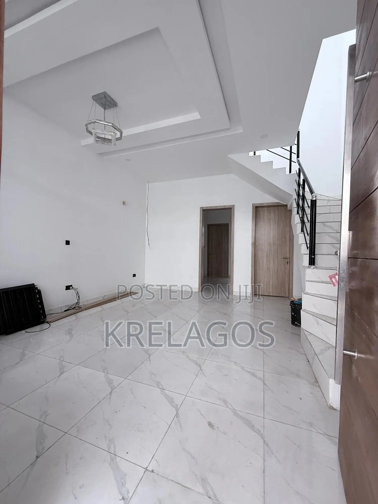 3bdrm Duplex in Ikota for sale