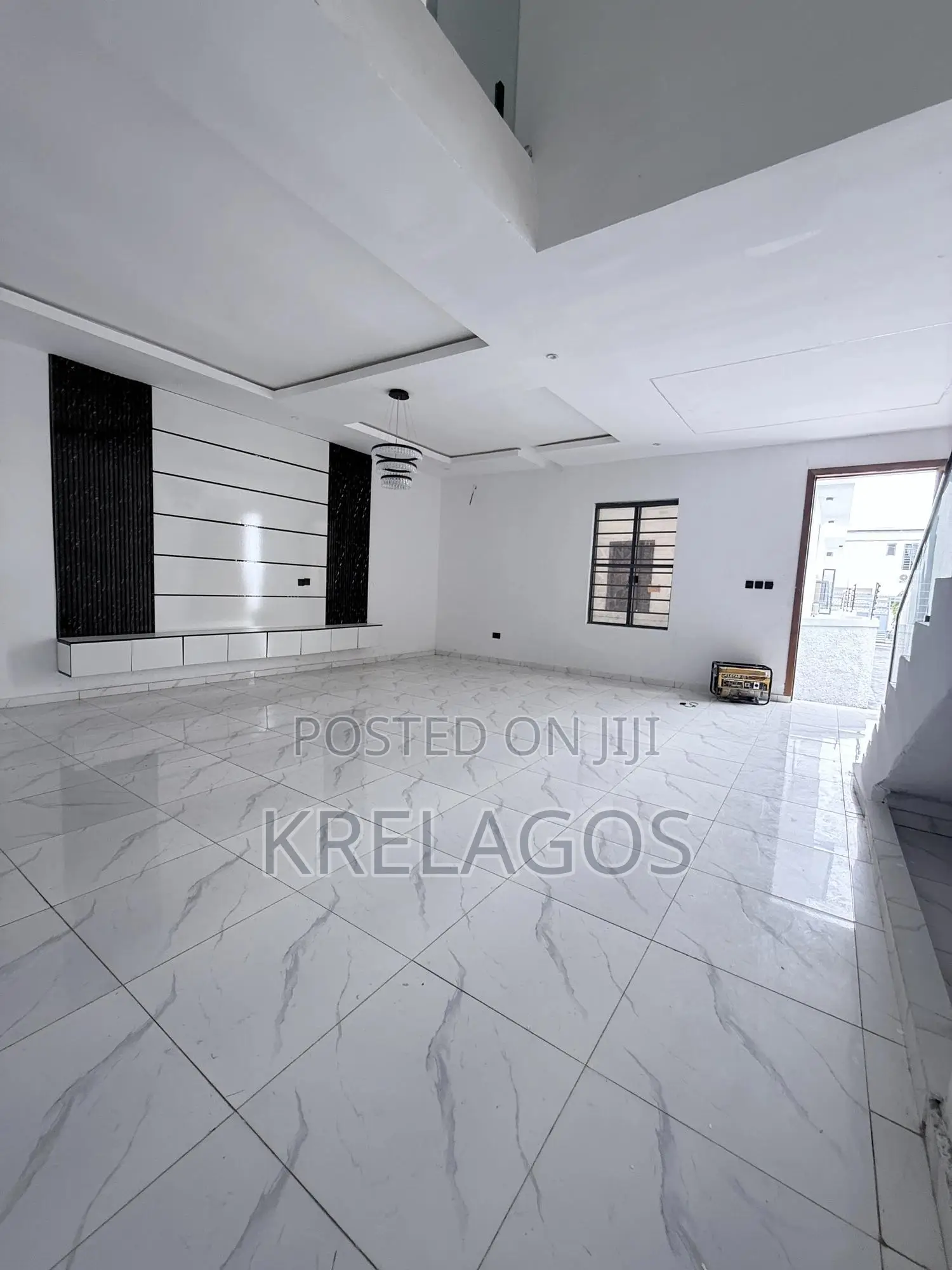 4bdrm Duplex in Ikota for sale