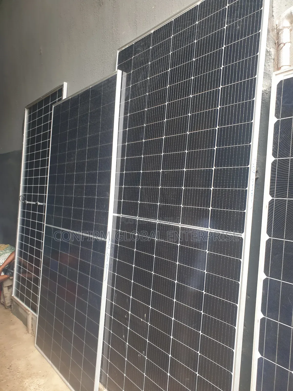 Brand New Jinko 585w Half-Cut Bifacial Solar Panel