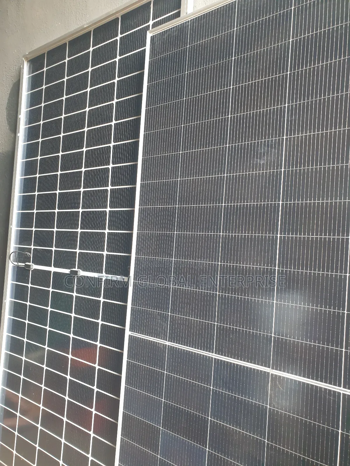 Brand New Jinko 585w Half-Cut Bifacial Solar Panel