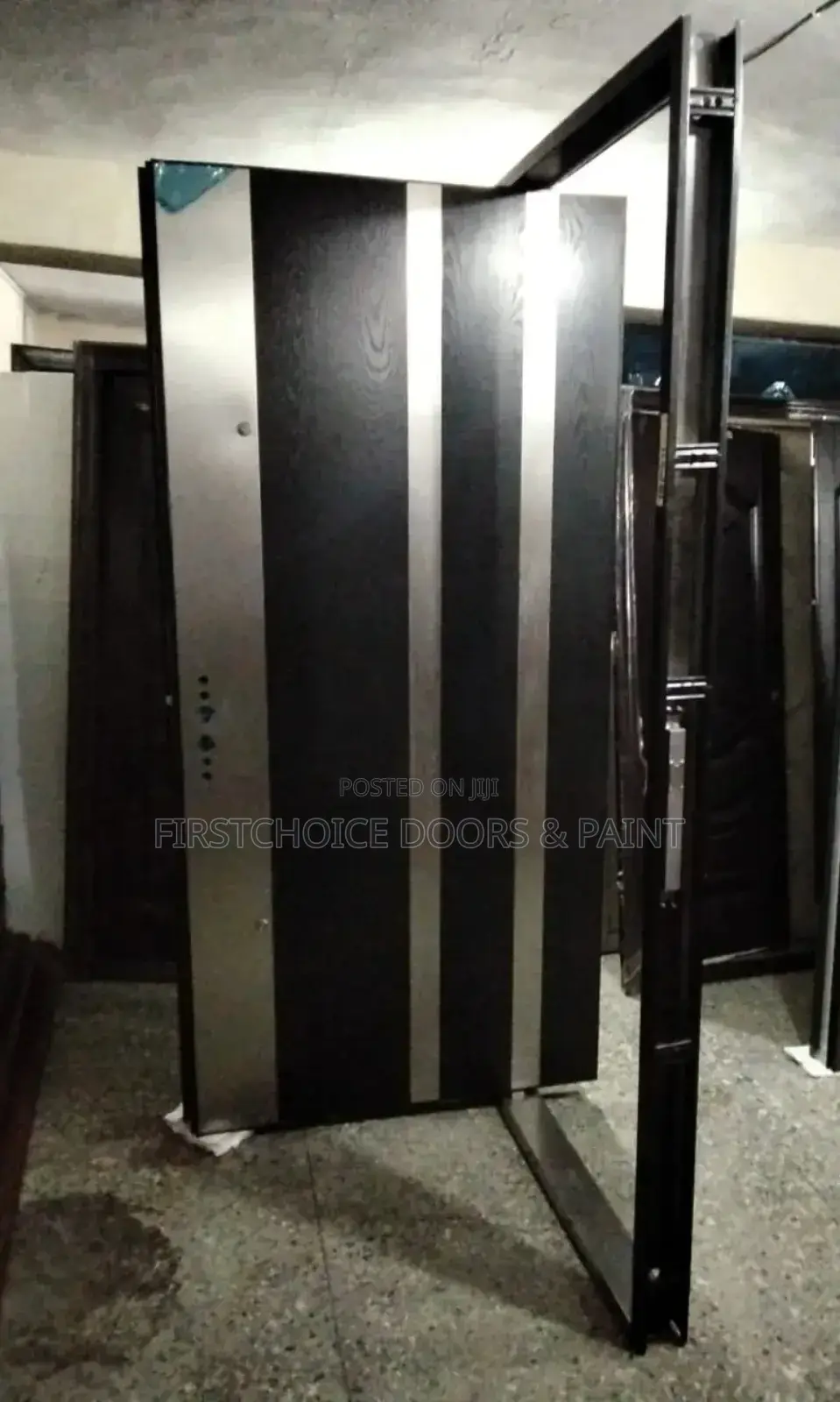 High Grade Pivot Door 4ft by 7,5ft by 7,4ft by 8,5ft by 8