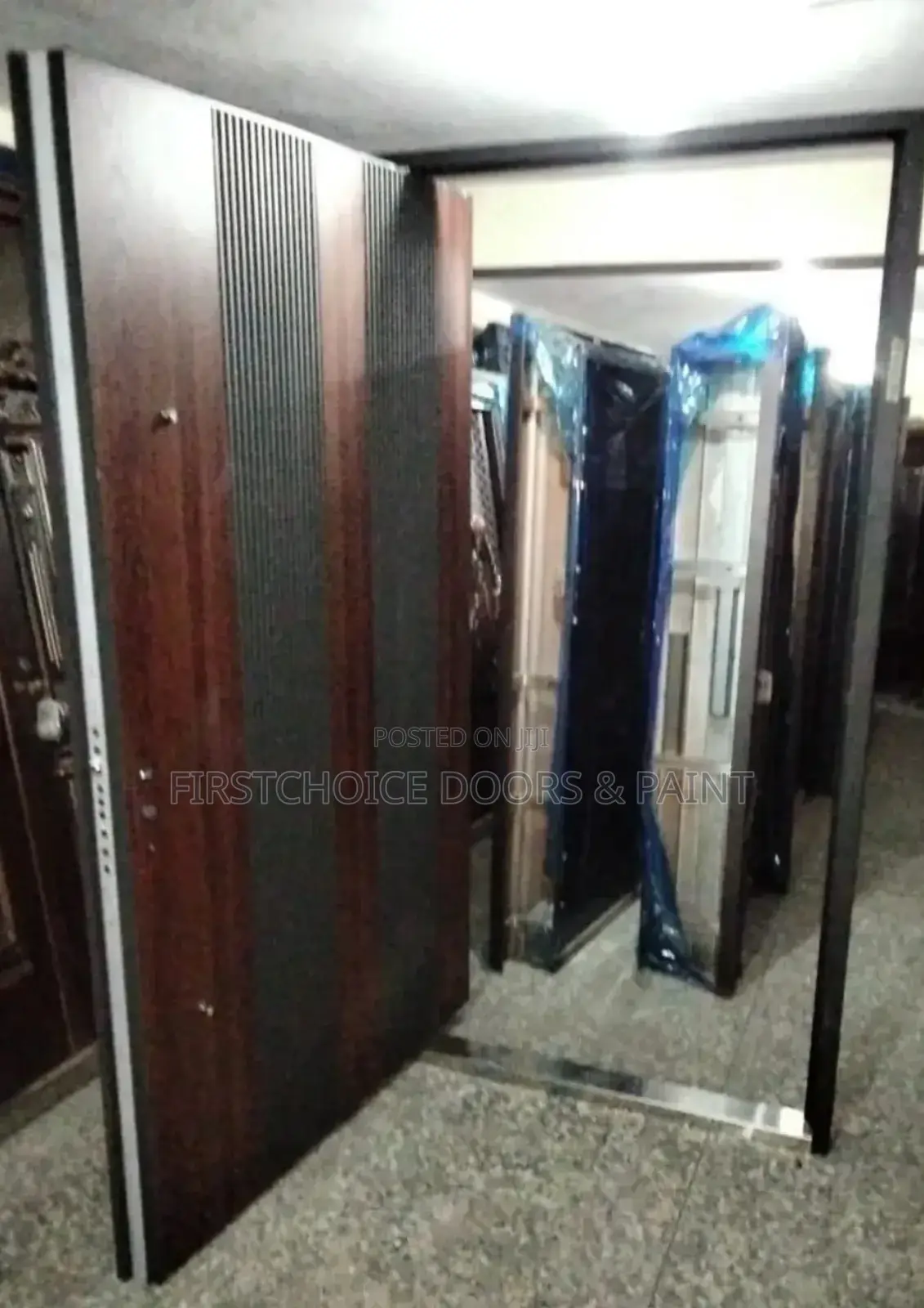 High Grade Pivot Door 4ft by 7,5ft by 7,4ft by 8,5ft by 8