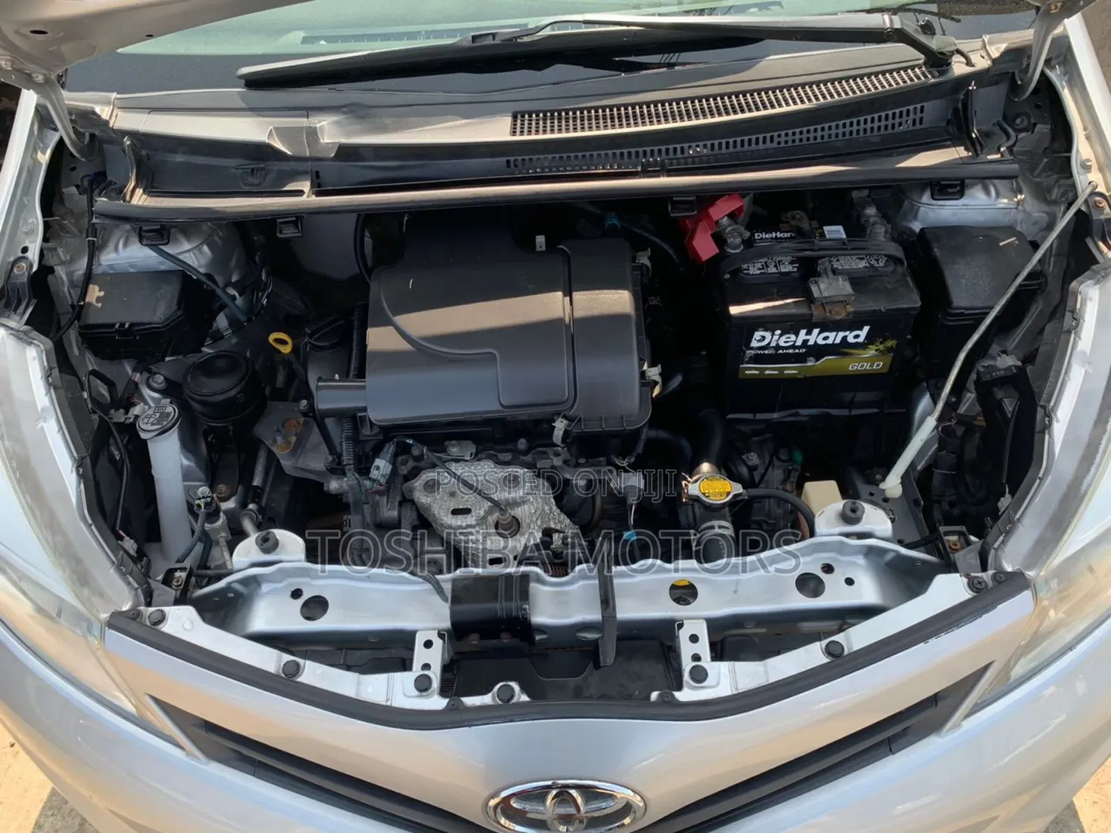 Toyota Yaris 2014 Silver