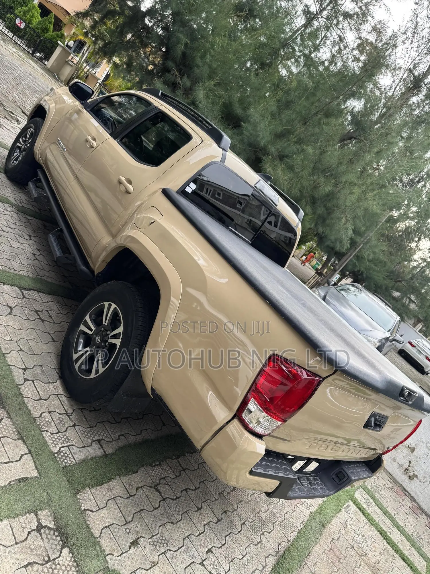 Toyota Tacoma TRD Sport 2017 Beige