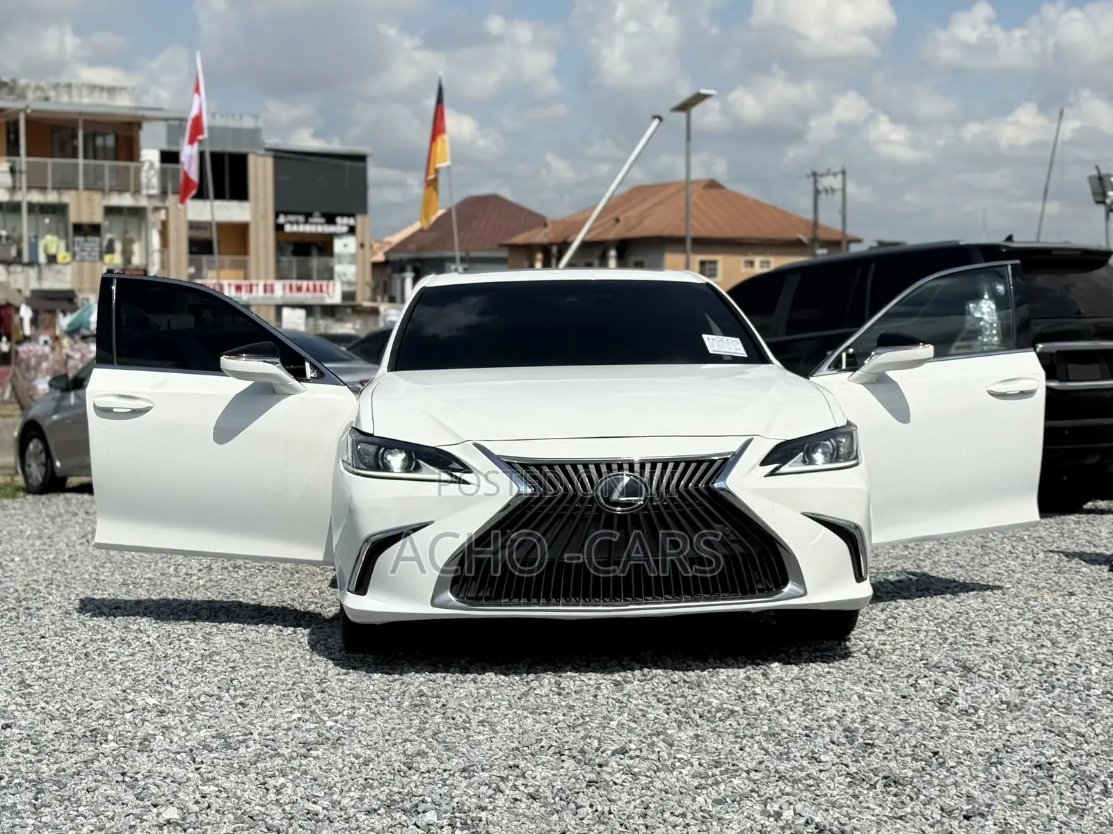 Lexus ES 2021 White