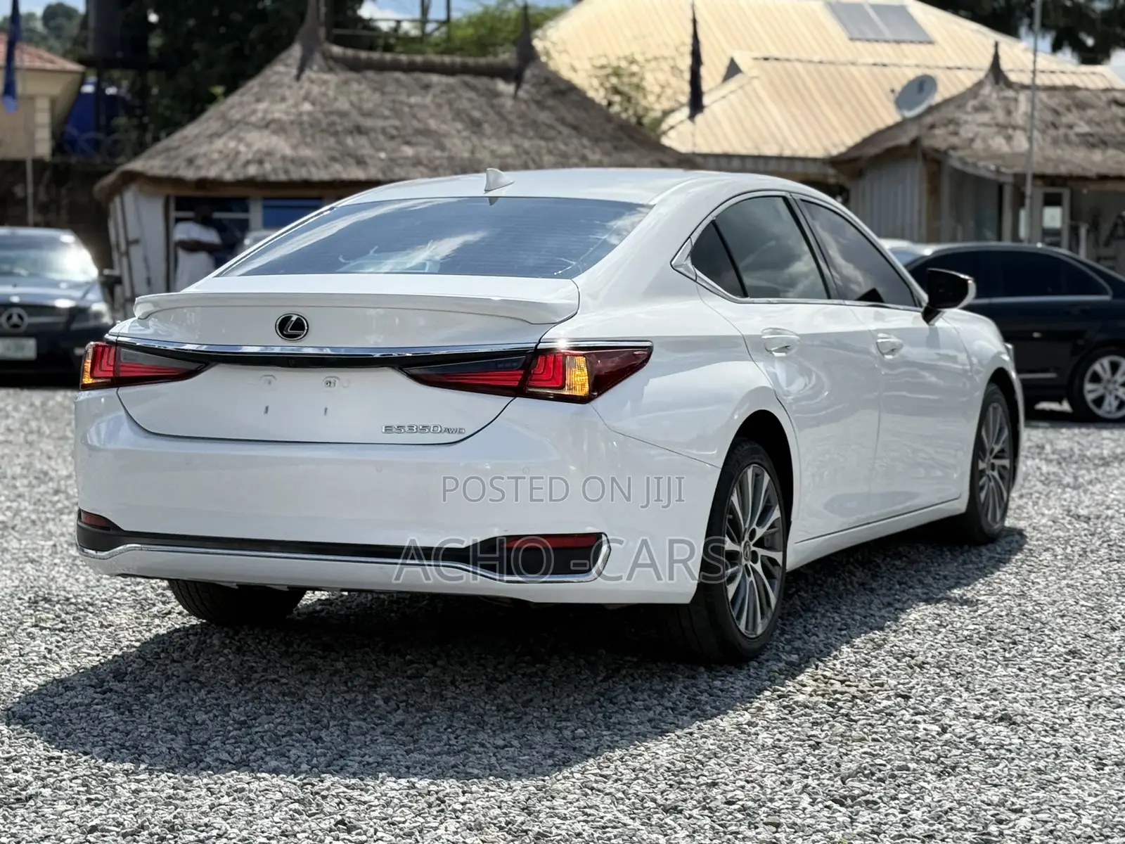 Lexus ES 2021 White