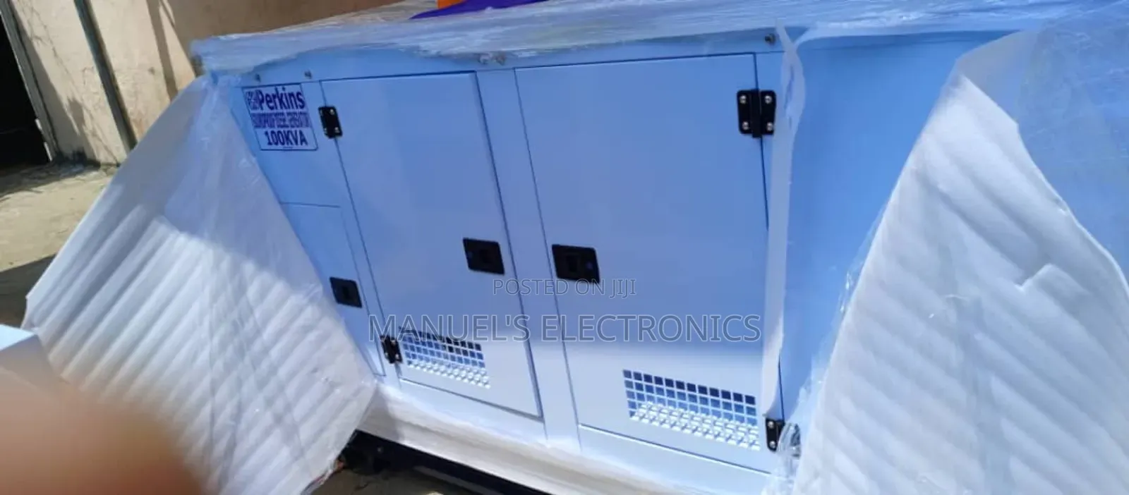 Sp100kva Perkins Diesel Soundproof Generator 2years Wty