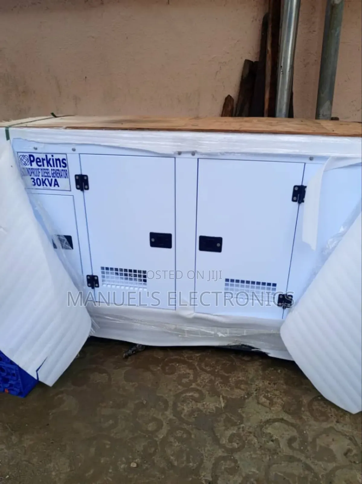 30kva Perkins Diesel Soundproof Generator 2years Wty