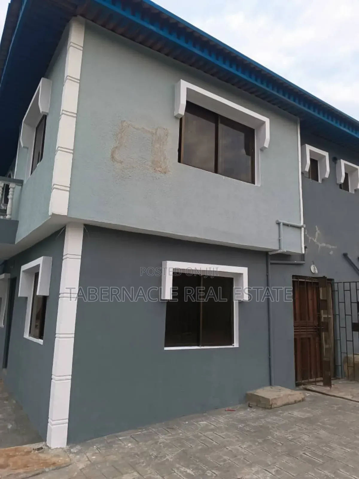 5bdrm House in Ogijo, Ita Oluwo for sale