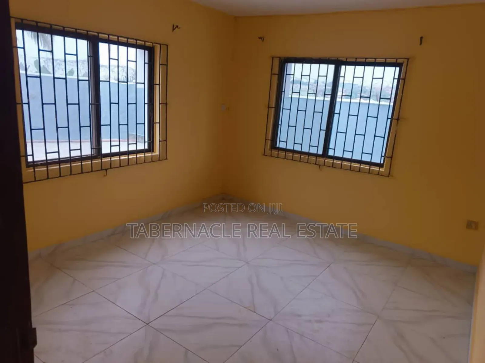 5bdrm House in Ogijo, Ita Oluwo for sale