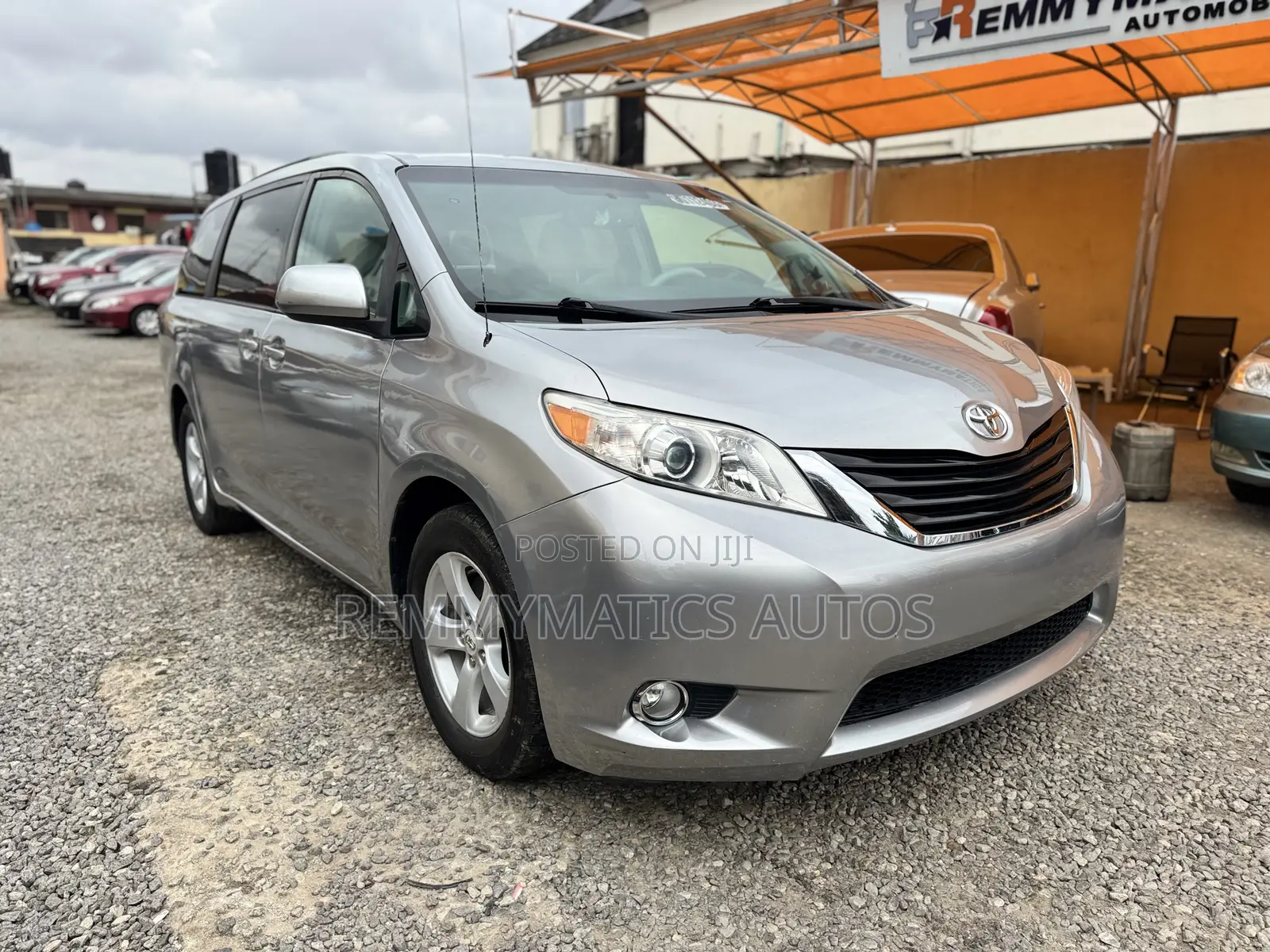 Toyota Sienna LE 7 Passenger 2011 Gray