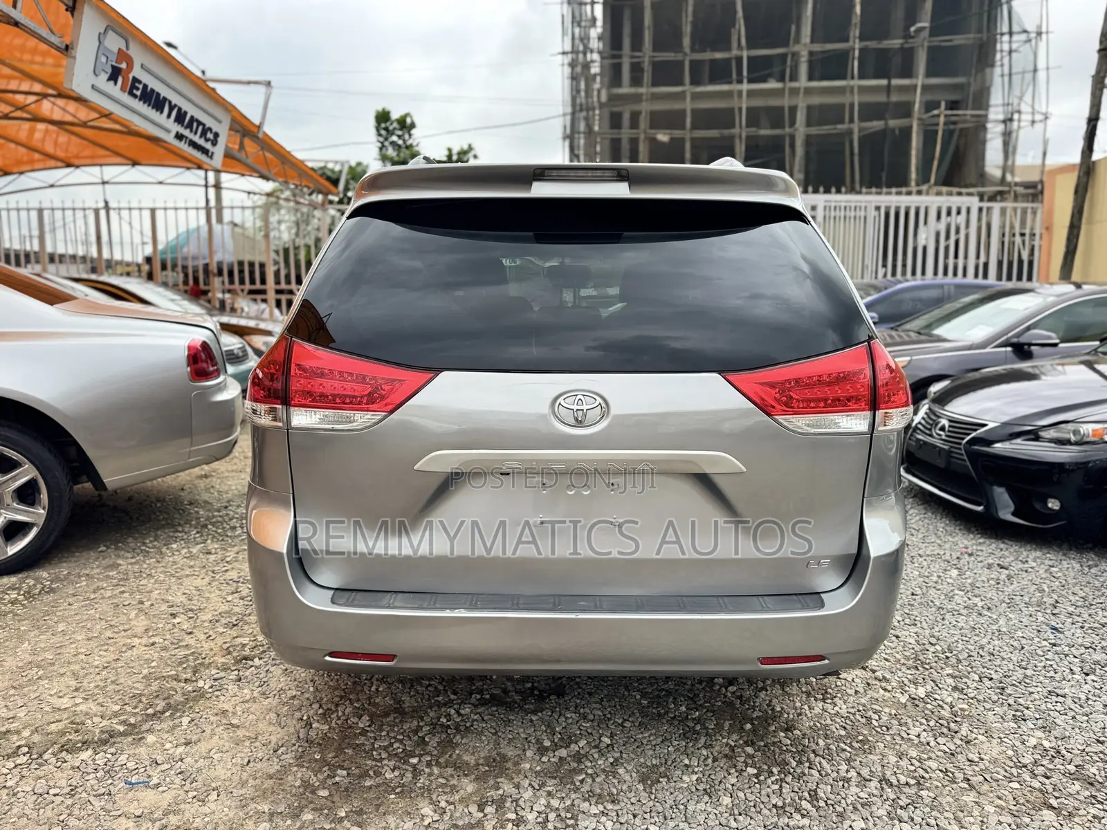 Toyota Sienna LE 7 Passenger 2011 Gray