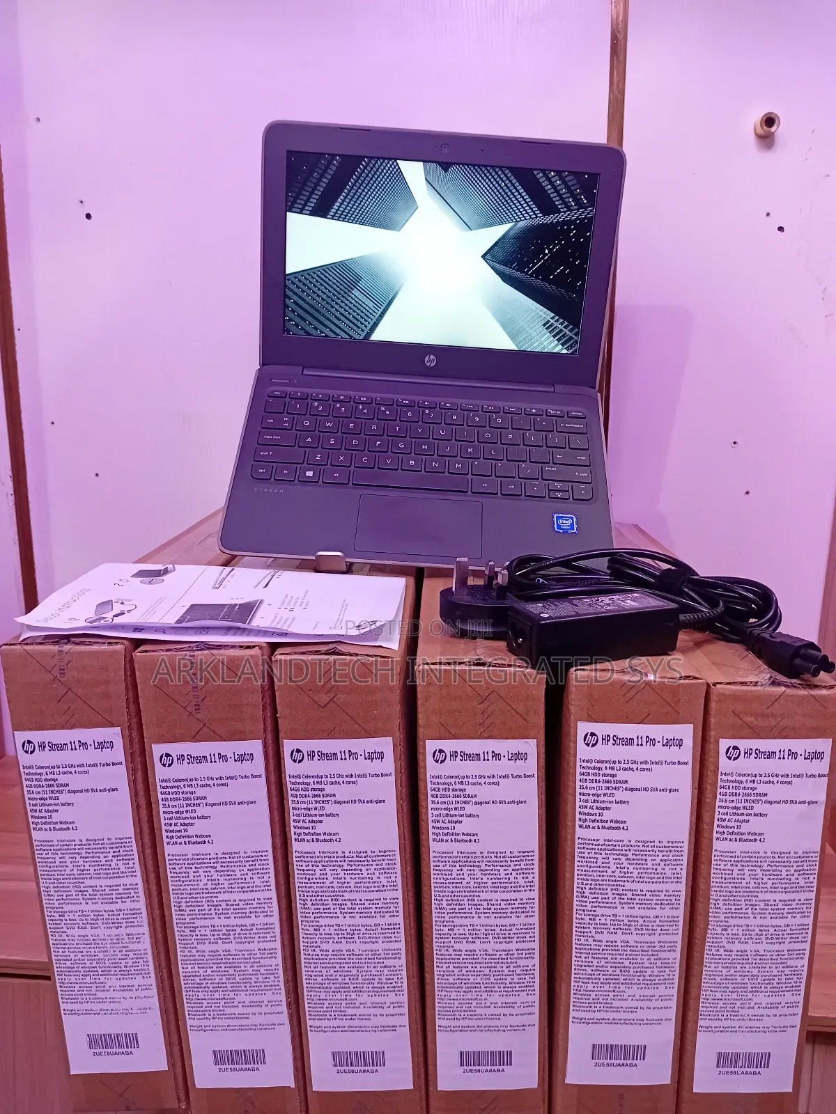 New Laptop HP Stream 11 Pro G4 EE 4GB Intel Celeron SSD 40GB