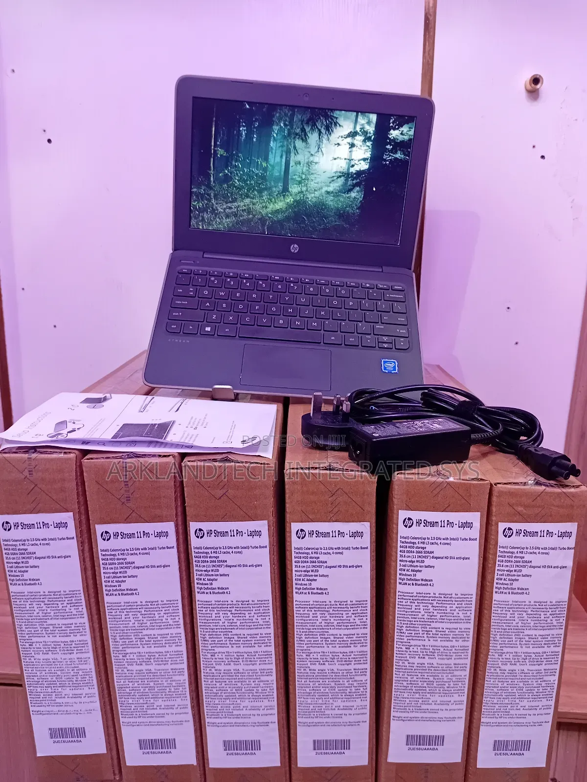 New Laptop HP Stream 11 Pro G4 EE 4GB Intel Celeron SSD 60GB
