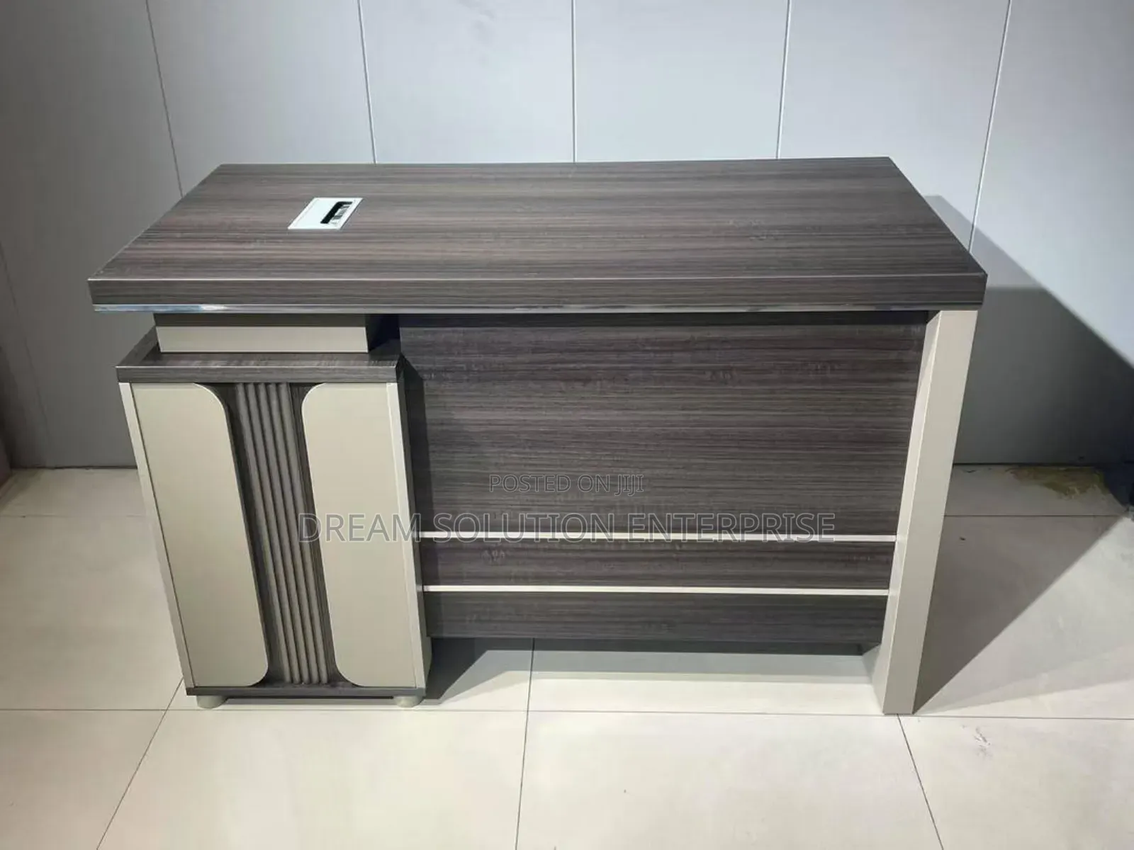 Standard 1.2 Meter Executive Table
