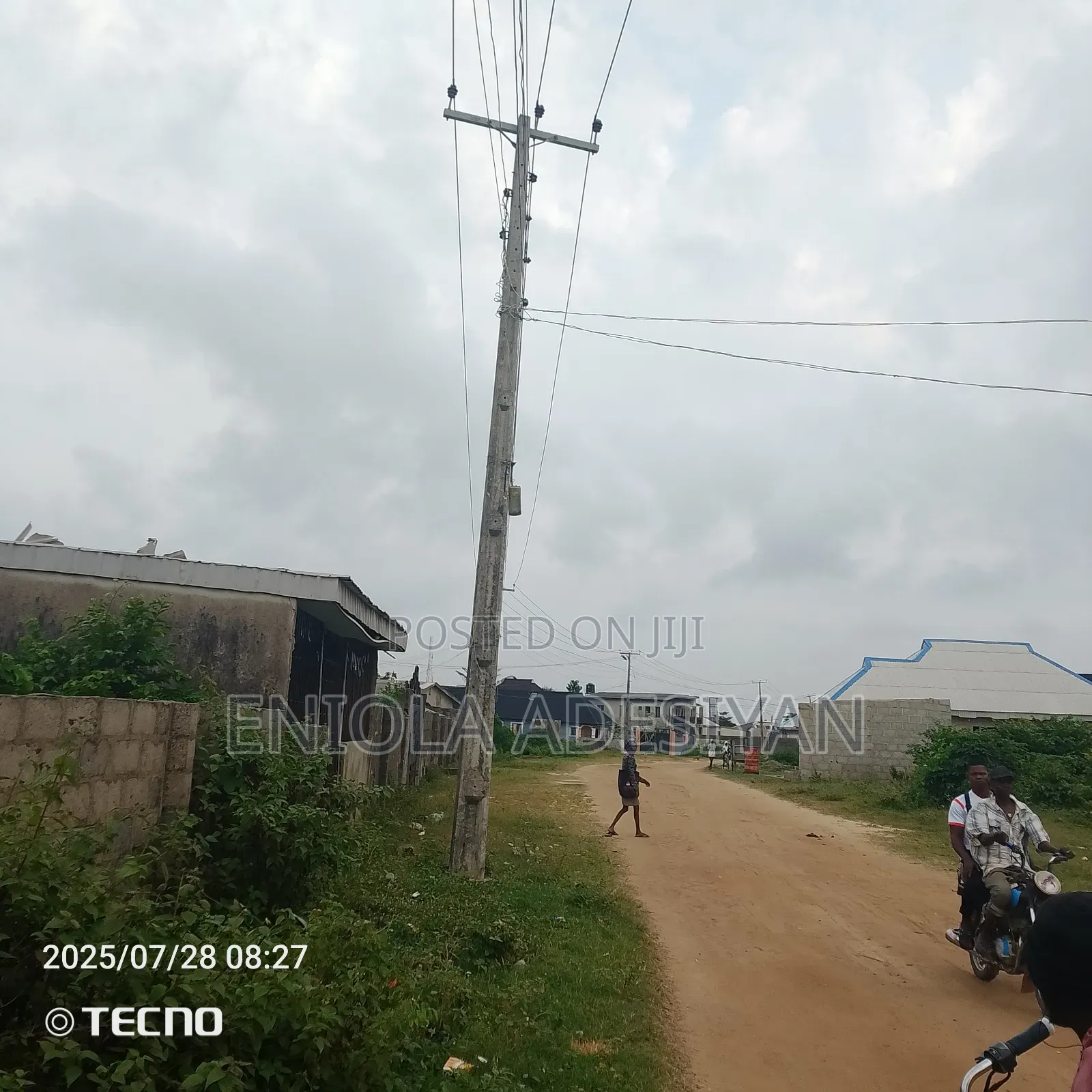 8bdrm Block of Flats in Ajabo Estate, Igbogbo for sale