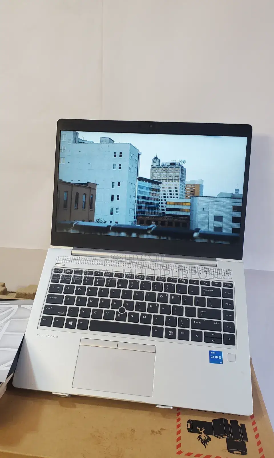 New Laptop HP EliteBook 8560P 8GB Intel Core I5 SSD 256GB