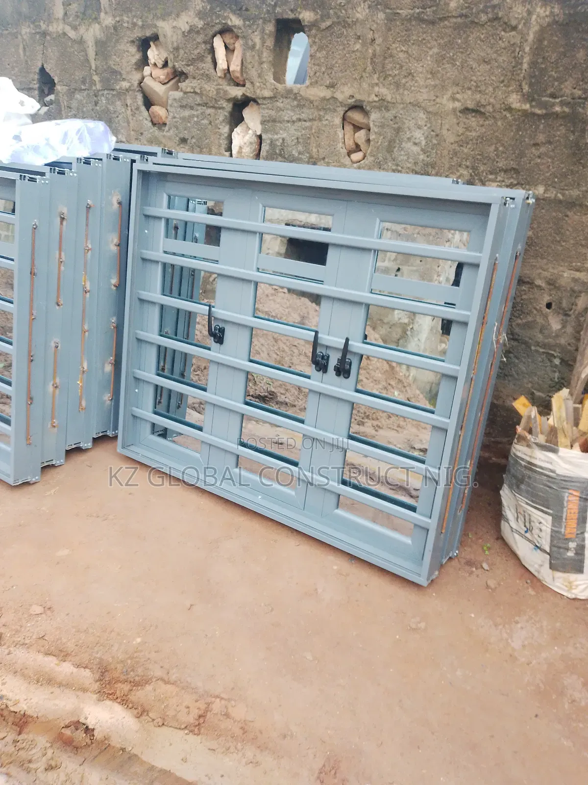 Aluminum Casement Window With Inner Burglary and Net