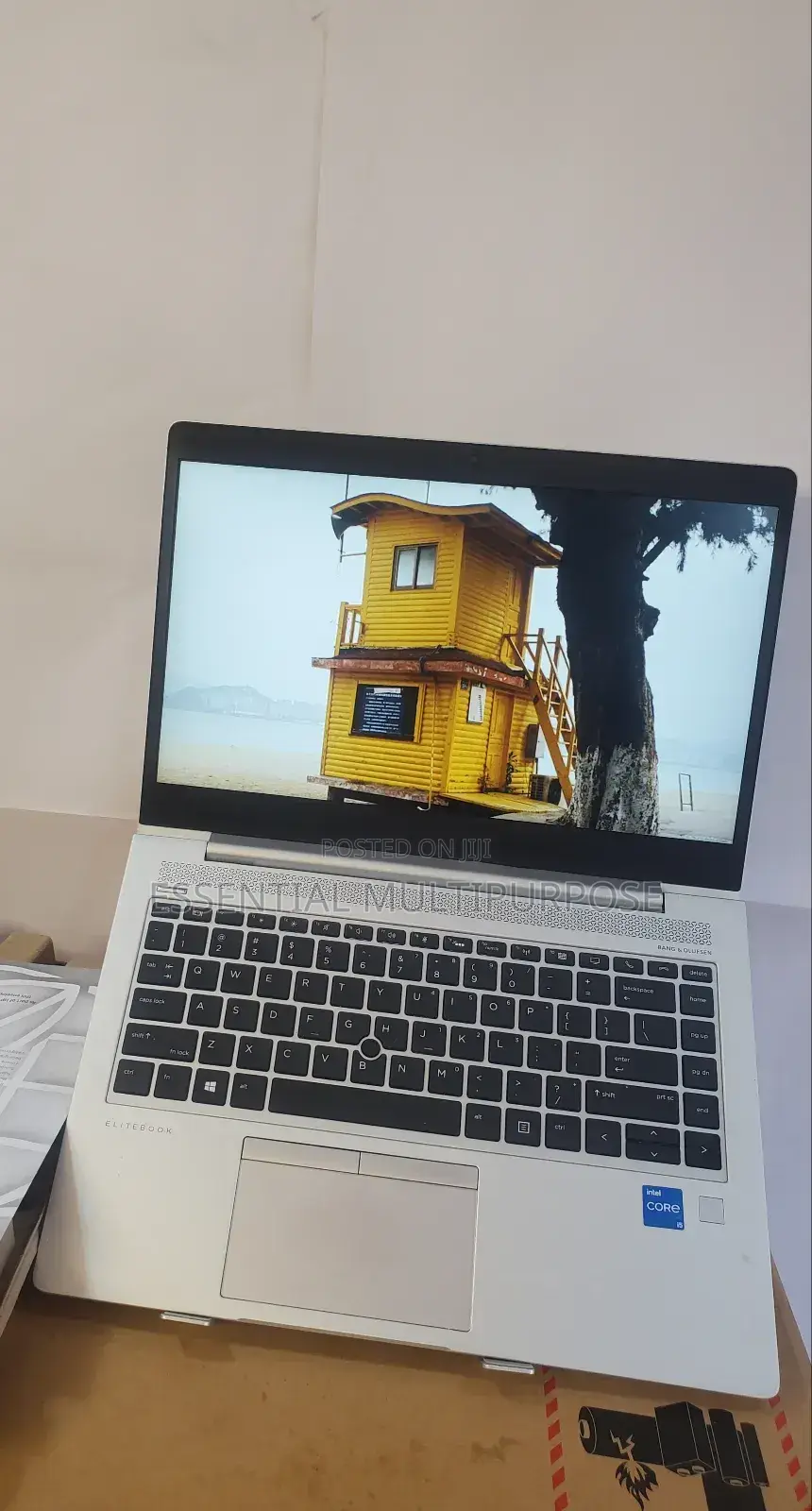 New Laptop HP EliteBook 8560W 12GB Intel Core I5 SSD 256GB