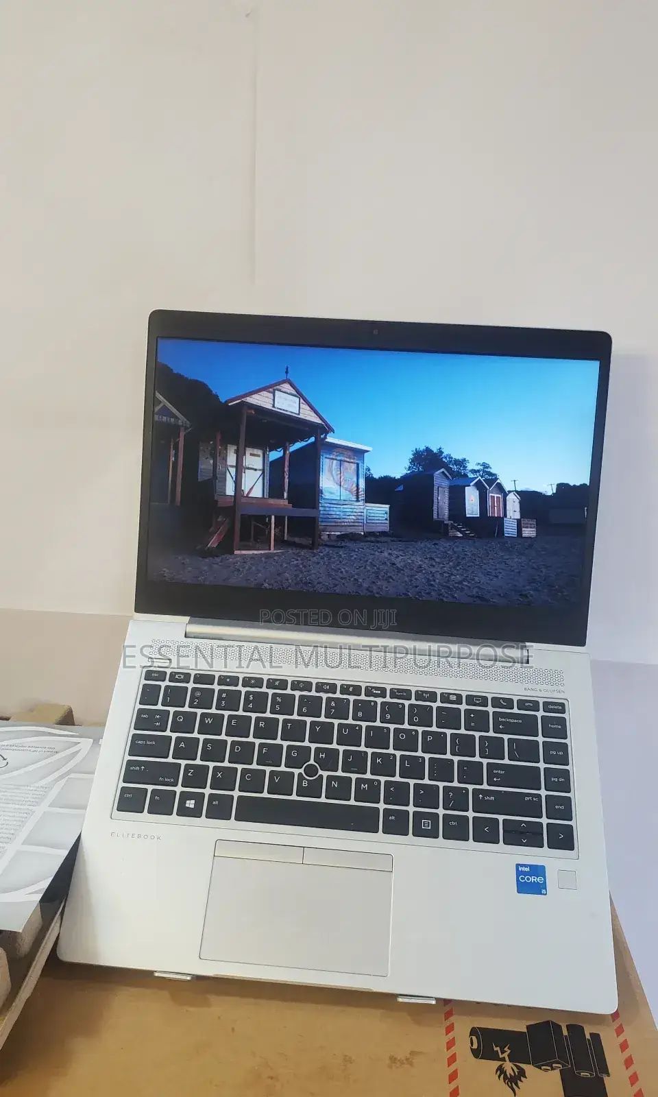 New Laptop HP EliteBook 8560W 16GB Intel Core I5 SSD 256GB
