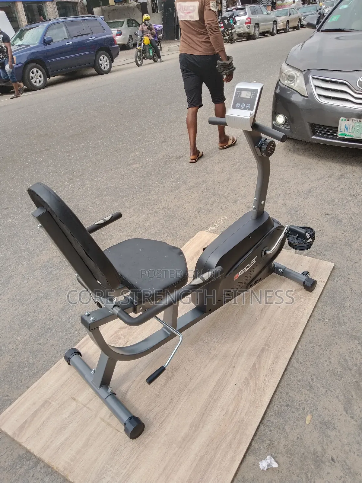 Semi Commercial Recumbent Bike With Display Meter and Double Handle