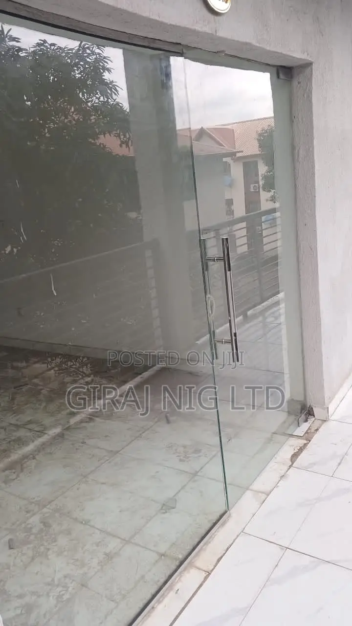 Show Room Glass Door