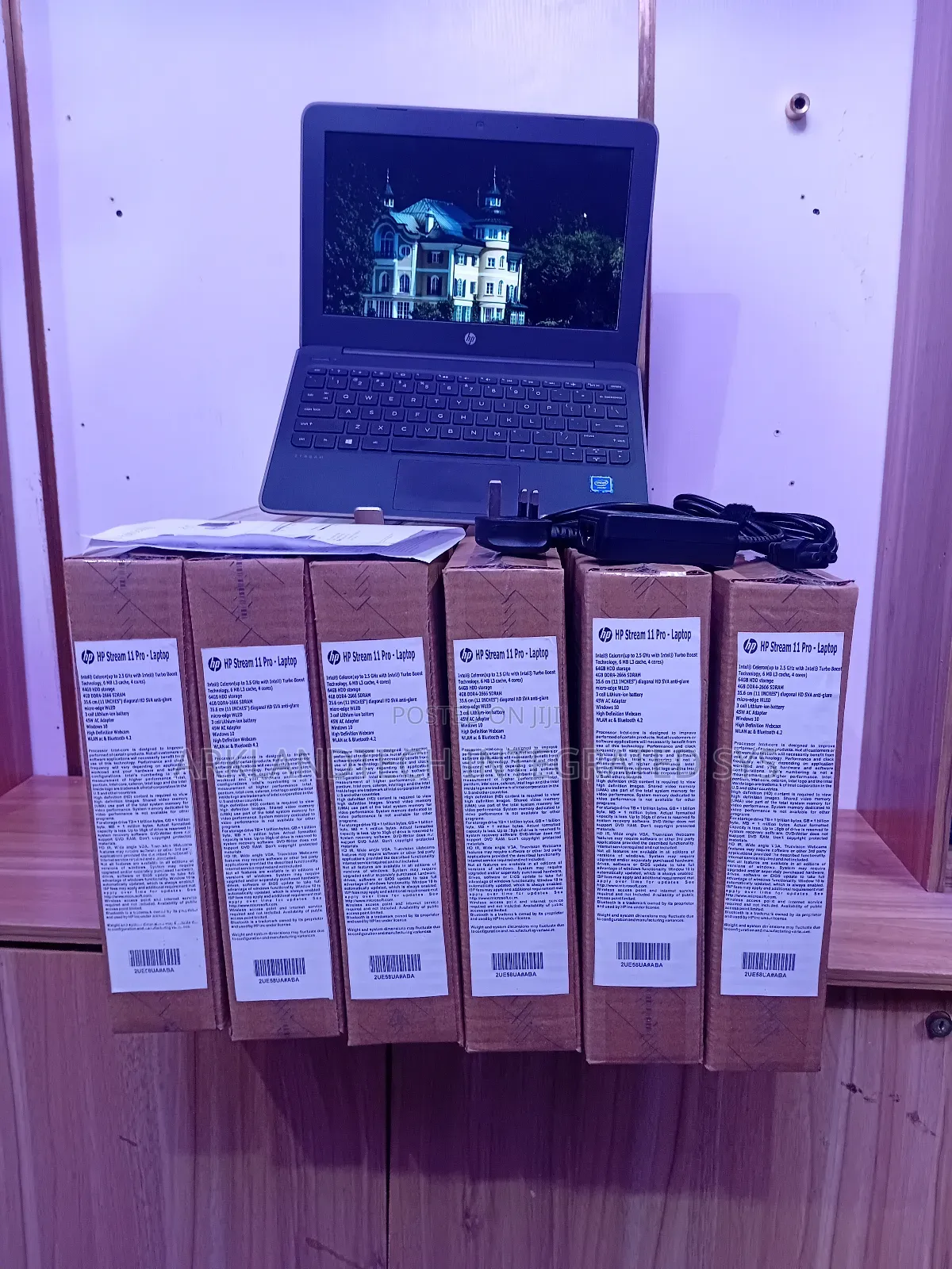 New Laptop HP Stream 14-cb110nr 4GB Intel Celeron SSD 60GB