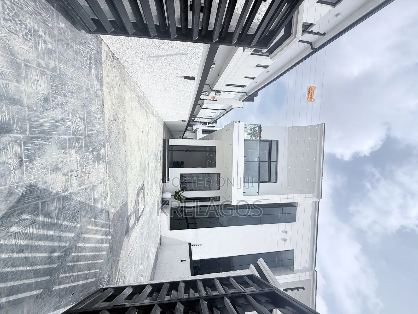 4bdrm Duplex in Ado / Ajah for sale