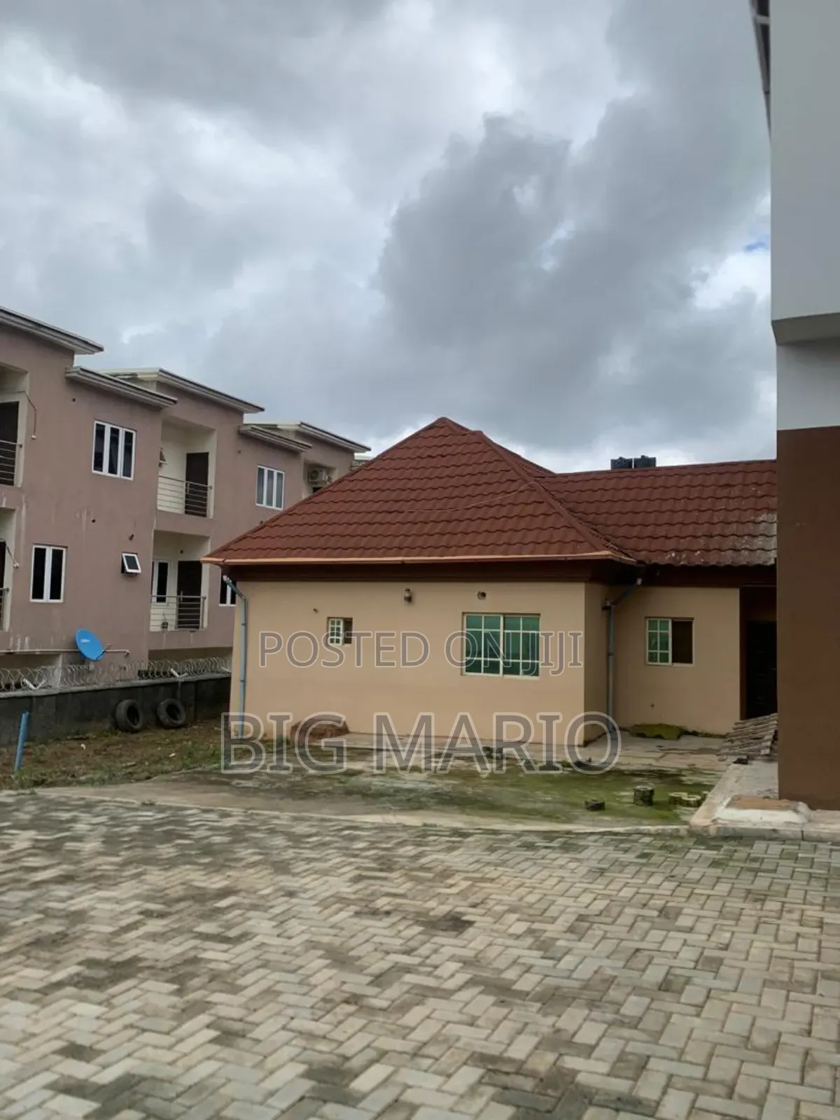 3bdrm Block of Flats in Prince Estate, Guzape District for rent