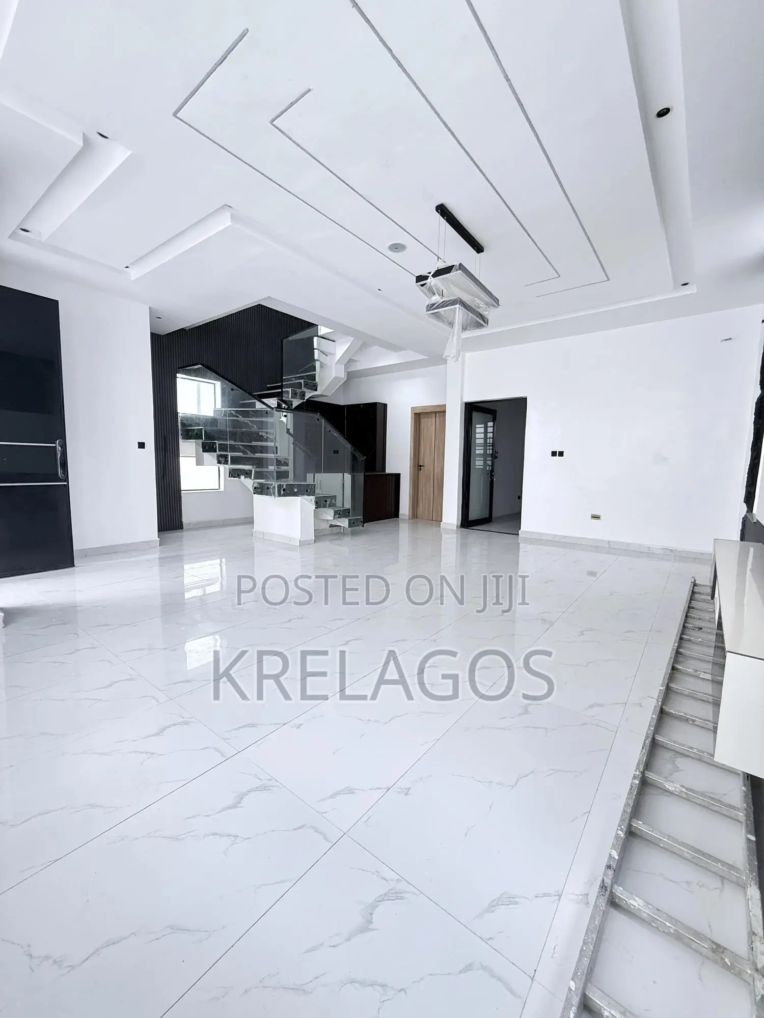 5bdrm Duplex in Ado / Ajah for sale
